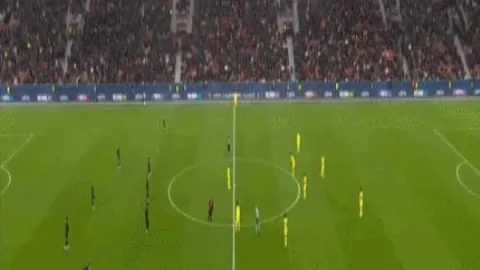 激情对决：圣保利迎战汉堡，德甲焦点战一触即发！